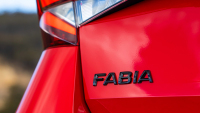 Spalovací Fabia měla rychle zemřít, nakonec ji bude Škoda mačkat jako citrón, sám šéf prozradil detaily