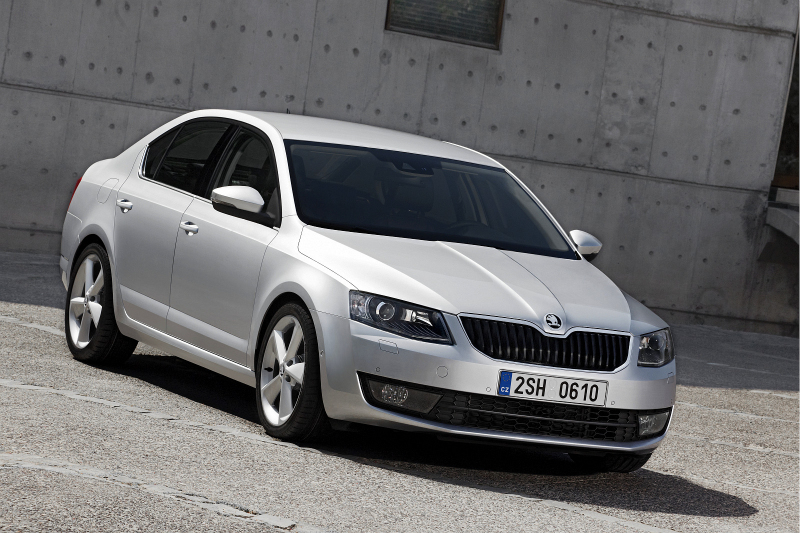 Skoda_Octavia_III_2013_nova_oficialni_prvni_01_800_600.jpg