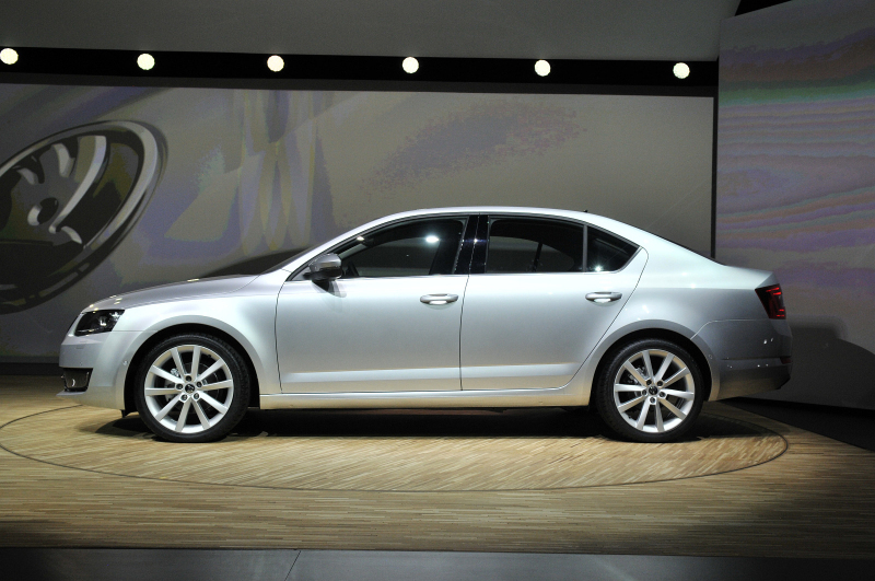 http://www.autoforum.cz/tmp/magazin/si/Skoda_Octavia_III_2013_nova_oficialni_prvni_prezentace_04_800_600.jpg