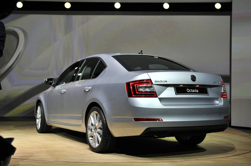 http://www.autoforum.cz/tmp/magazin/si/Skoda_Octavia_III_2013_nova_oficialni_prvni_prezentace_05_800_600.jpg