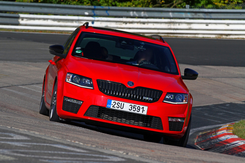 Skoda_Octavia_III_RS_Combi_Nordschleife_