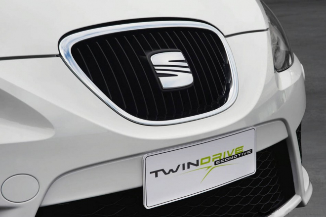 Seat Leon Twin Drive: hybrid po španělsku
