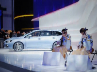 Nejbizarnější debut letošní Ženevy: takhle se odhalilo Subaru Levorg (videa, +živé foto)