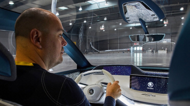 Škoda přiznává, že ji v určitých ohledech ujel vlak. Vidí v tom ale výhodu