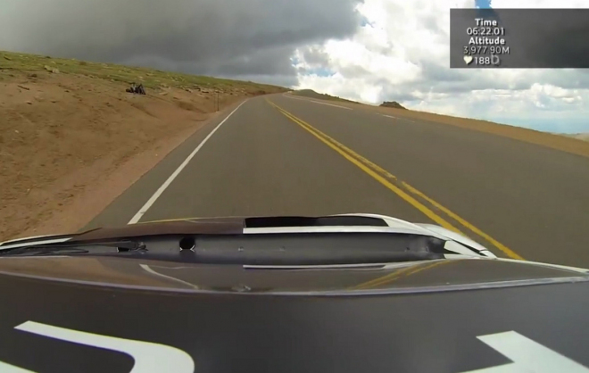 Teď už kompletní onboard-video rekordní jízdy Seba Loeba na Pikes Peak 2013