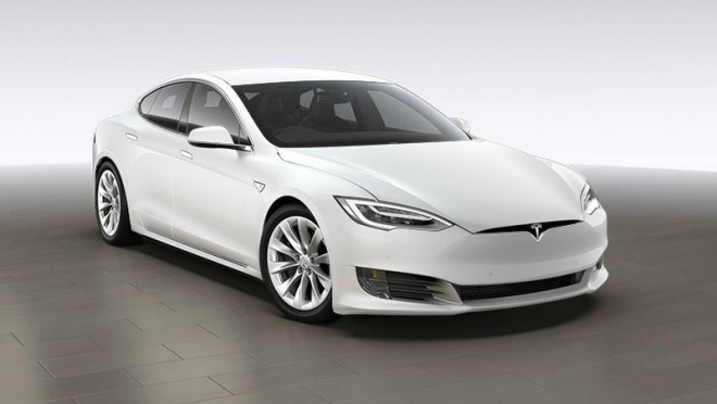 Tesla Model S 60 a 60D: nejdostupnější model je zpět, stojí od 1,85 mil. Kč