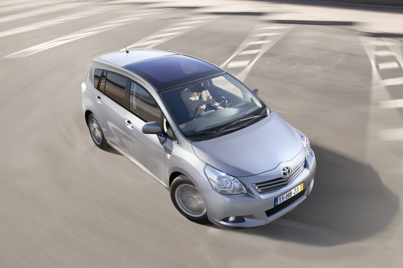 Toyota Verso a Urban Cruiser: první dojmy - 3 - toyota_verso_2009_05