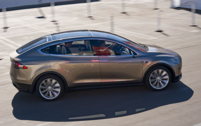 Tesla Model X: poslední díl elektrické pohádky se opozdí, až na konec roku 2014