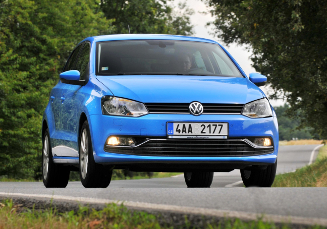 VW Polo 2016: nová generace shodí 70 kilo, vydláždí cestu k další Fabii
