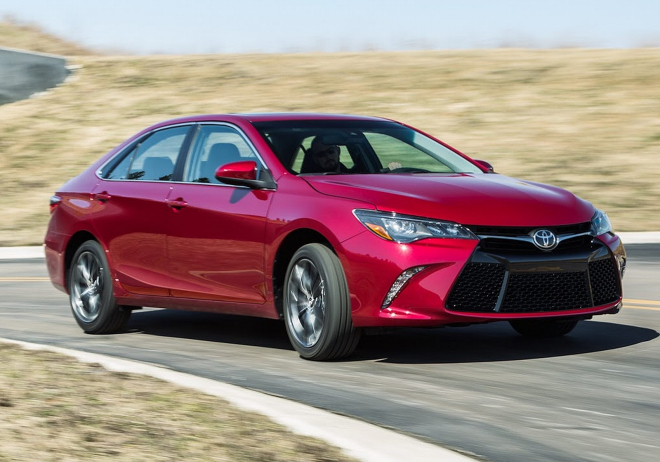 Toyota Camry 2015: hodně brzký a ještě větší facelift pro americký populár