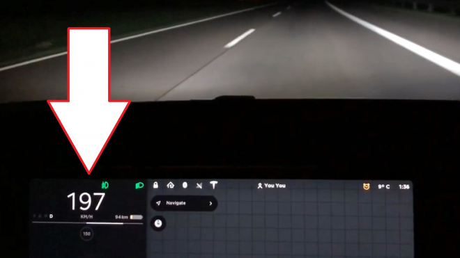 Tesla Model 3 se naplno prohnala po německé dálnici. Podívejte se, jak dopadla