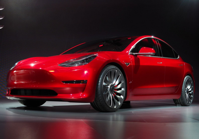 Tesla Model 3 nebude celohliníková, v základu nenabídne ani 60 kWh