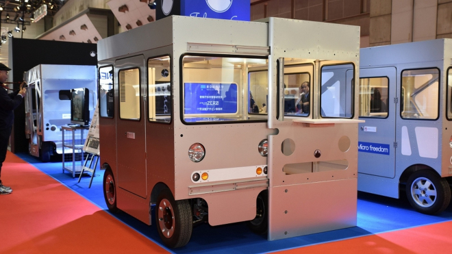 Japonské auto vypadá komicky, stojí ale 108 tisíc Kč a vydělá si na sebe samo