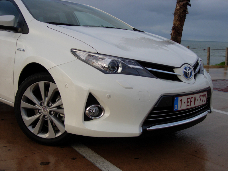 toyota auris hybrid test video #2 toyota auris hybrid test video #2