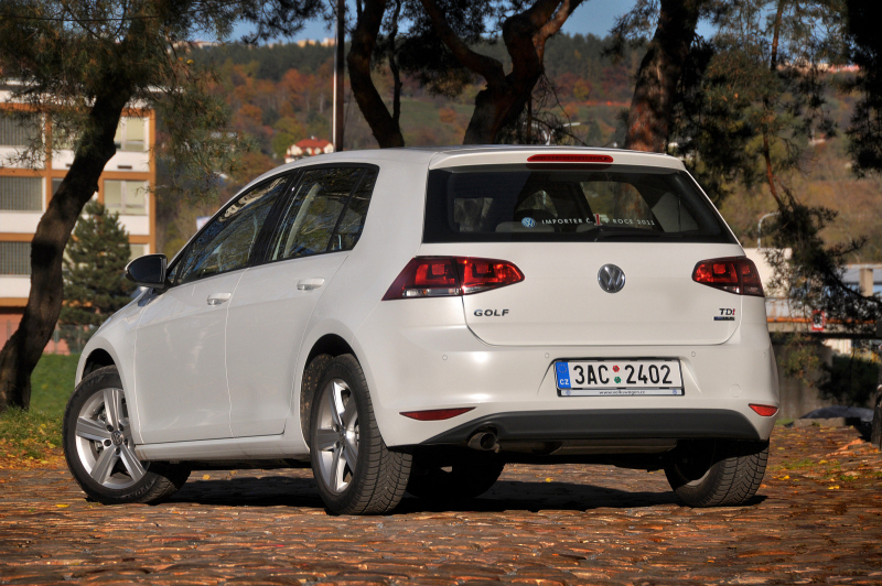 Test_VW_Golf_VII_16_TDI_prvni_10_800_600.jpg