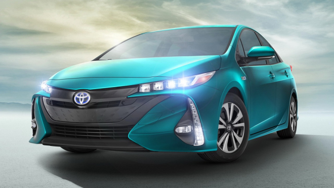 Toyota Prius Prime: plug-in hybrid je venku, spotřebu 1,4 litru mu nevěřte
