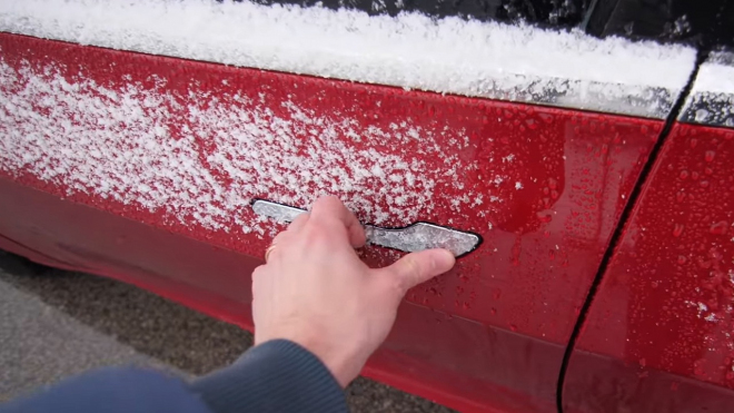 Majitelé Tesly Model 3 se začínají obávat zimy, s auty mají problémy již nyní
