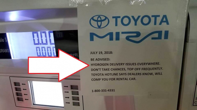 Majitelé nejprogresivnější Toyoty dojezdili, není čím ji dotankovat. Řešení je úsměvné