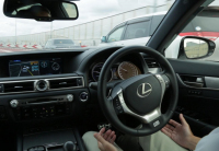 Toyota Highway Teammate: i Japonci vyvíjí autopilot, zkouší ho v Lexusu (+ video)