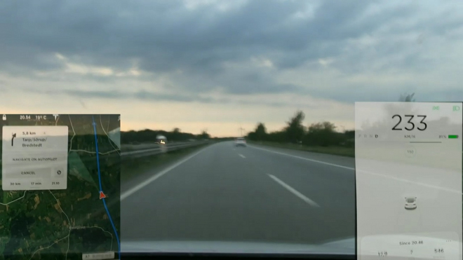Mizérie Tesly Model 3 na německé dálnici ukazuje, jak daleko má k současným standardům