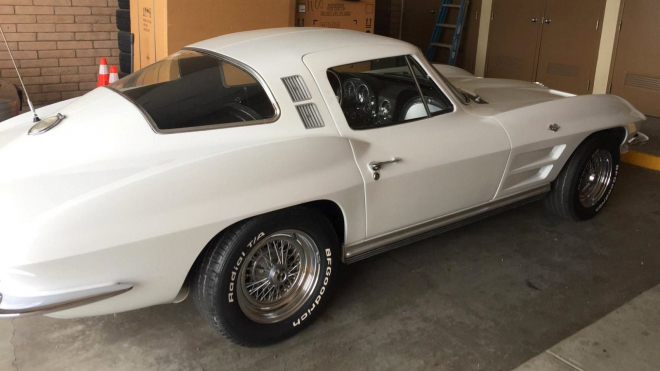 Toto auto zloději ukradli před 40 léty. Teď se vrátilo majiteli, ve skvělém stavu