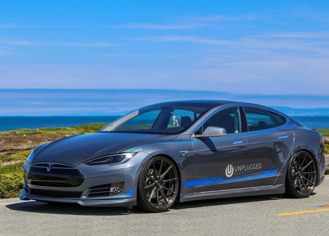 Tesla Model S od Unplugged Performance: úpravy mechaniky stále nikde