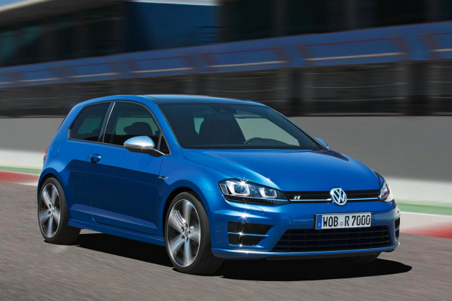 VW Golf R 2014 na nových fotkách a videu se Sebastienem Ogierem za volanem