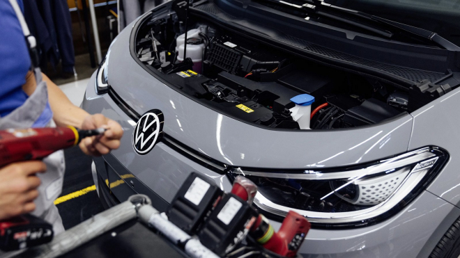 Většina nejvyššího vedení VW už přiznává, že firma bojuje o přežití, volá po radikálních změnách