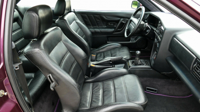 Poslední elegantní kupé VW je k mání mimořádně pěkné a v dokonalé specifikaci, pěkná je i cena