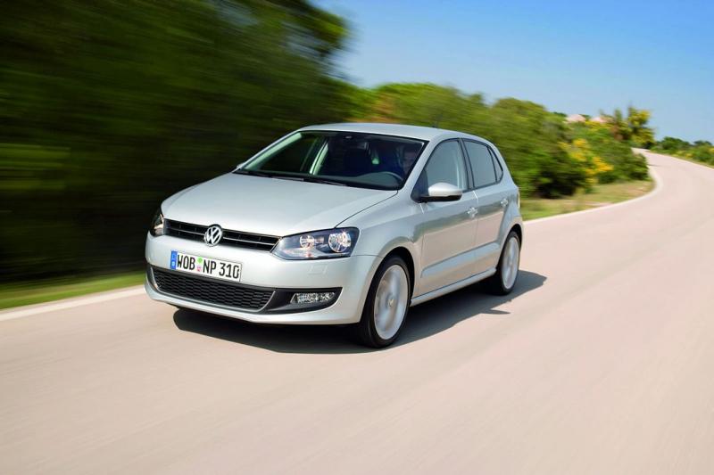 Nový VW Polo: pohled po kapotu páté generace - 2 - vw_polo_ofi_2009_02