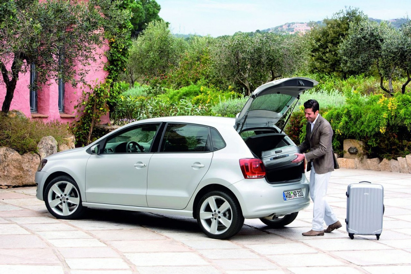 Nový VW Polo: pohled po kapotu páté generace - 10 - vw_polo_ofi_2009_18