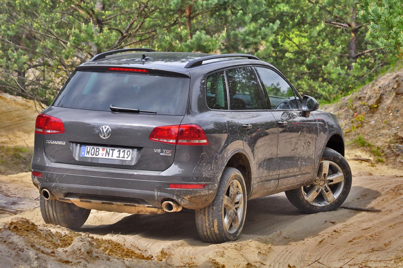 Volkswagen Touareg II v akci: terénu se nebojí - 22 -