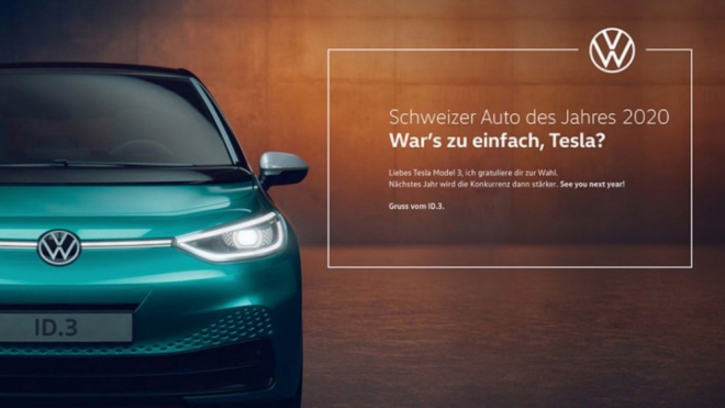 VW pogratuloval Tesle k získání titulu Auto roku, škodolibost ale ani neskrýval