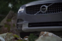 Volvo V90 Cross Country začíná vystrkovat růžky, Paříži se vyhne (video)
