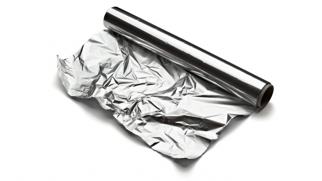 Obyčejný alobal může být v autě velmi praktickým pomocníkem