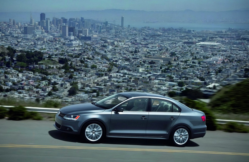Nový VW Jetta: více specifikací, nové fotografie - 30 - Volkswagen Jetta 2011 nove 31