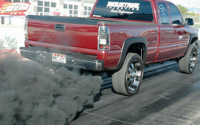 Emise dieselových motorů jsou definitivně karcinogenní, tvrdí WHO