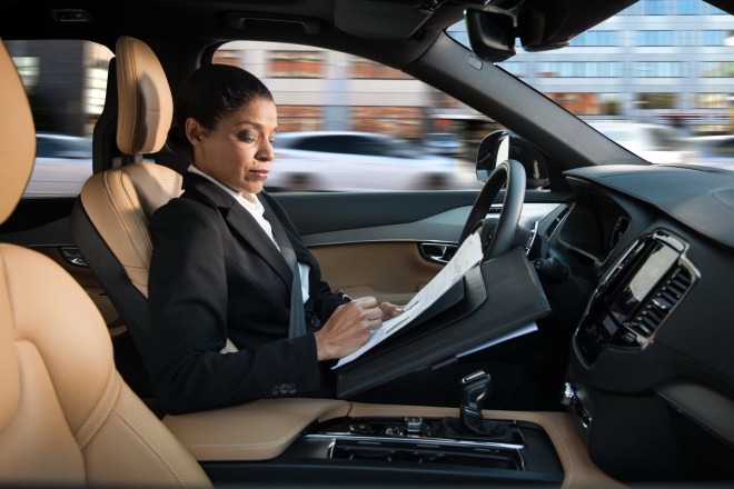 Volvo IntelliSafe je švédský autopilot, snad jeho testy dopadnou lépe než dosud