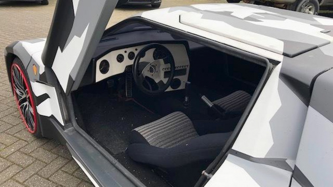 Koenigsegg za 256 tisíc je menší nesmysl, než se zdá, má reálné napojení na značku