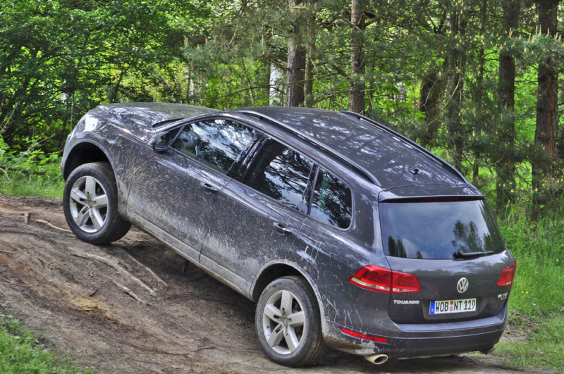 Volkswagen Touareg II v akci: terénu se nebojí - 10 - VW_Touareg_11