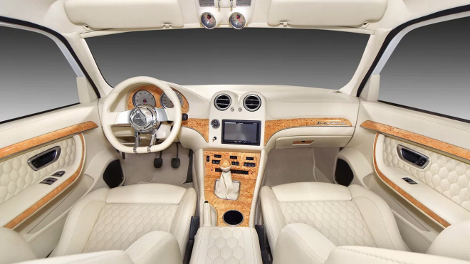 Tohle je ruský luxus. Někdo udělal ze staré Volhy moderní křižník, teď ho prodává