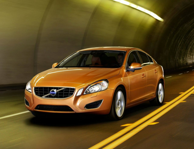 Volvo S60 2010: nová limuzína v detailech - 2 - Volvo S60 predstaveni 04