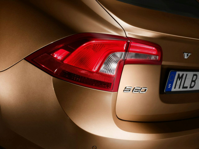 Volvo S60 2010: nová limuzína v detailech - 30 - Volvo S60 predstaveni 32