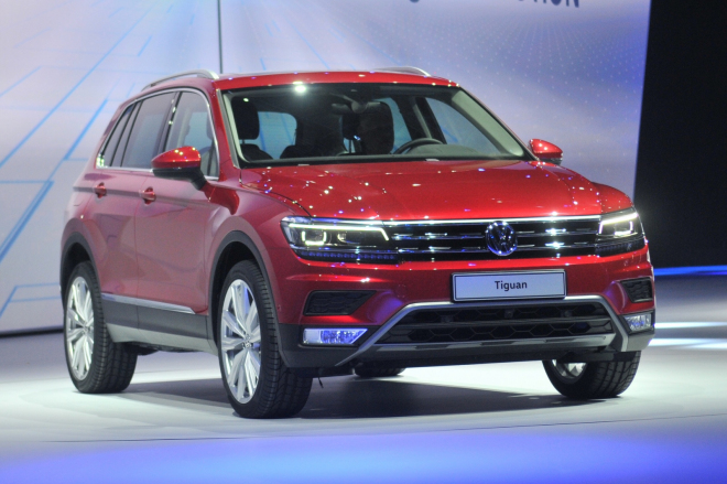 Nový VW Tiguan plně odhalen, Passatu jako by z oka vypadl