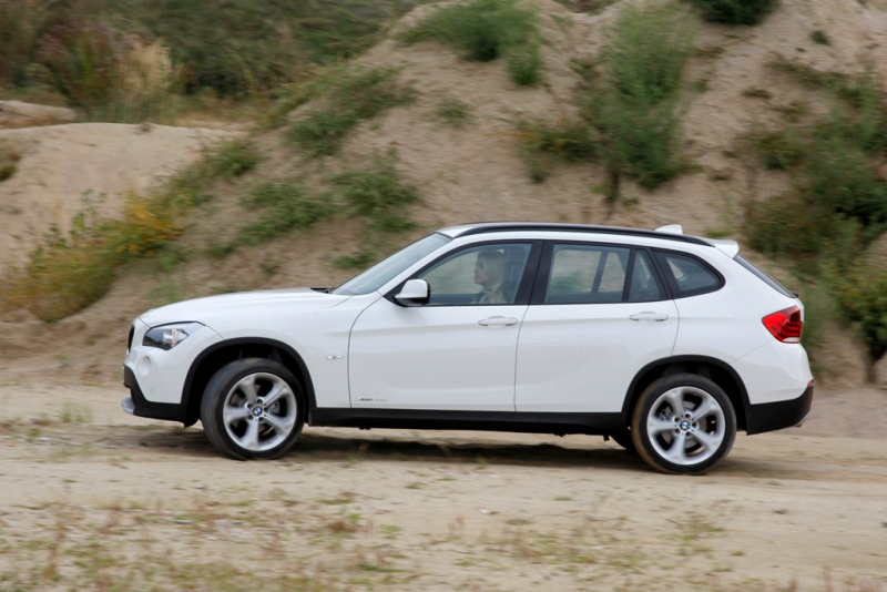 BMW X1: první dojmy z bavorského &bdquo;mini&rdquo; SUV - 10 - X112