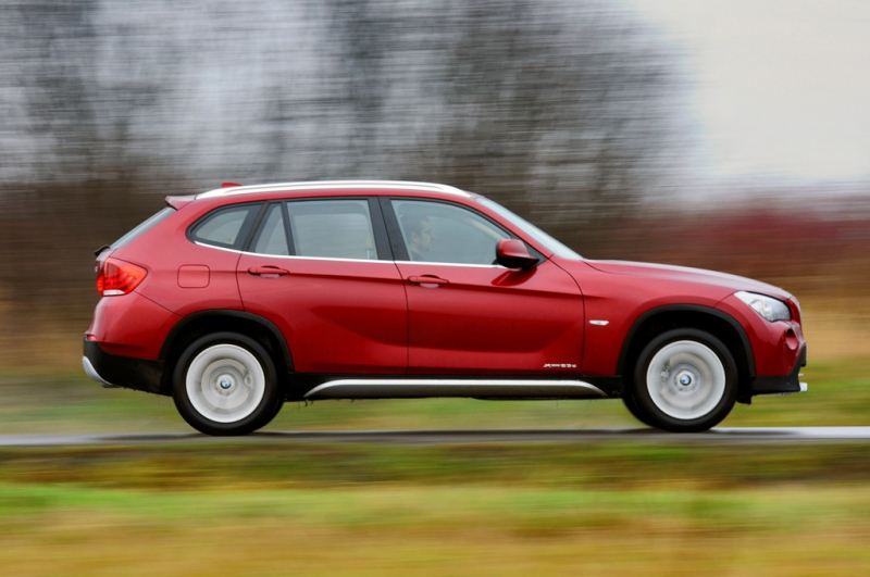 Test BMW X1 xDrive23d: premiéra premianta - 2 - X1 23d03