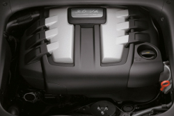 První generaci Porsche Cayenne dnes koupíte za pakatel, smysl dává hlavně ve verzích, které automobilka zařízla