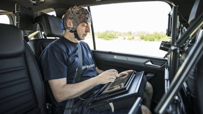 Němci hledají cestu, jak cestujícím zamezit ukázat vám jejich oběd přímo ve voze
