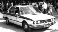 Podívejte se na západní auta policie SSSR. Byla tu BMW, Mercedesy i Porsche