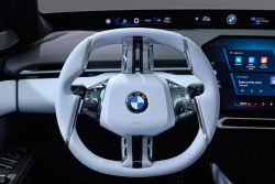 BMW se pokusilo vysvětlit, proč volanty jeho nových aut vypadají jako madla sbíječky